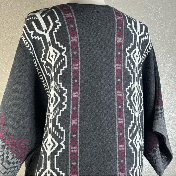 Tyler Boe Bohemian Aztec Pattern Open Front Cardigan with Fringe Size Small NEW - Picture 12 of 16